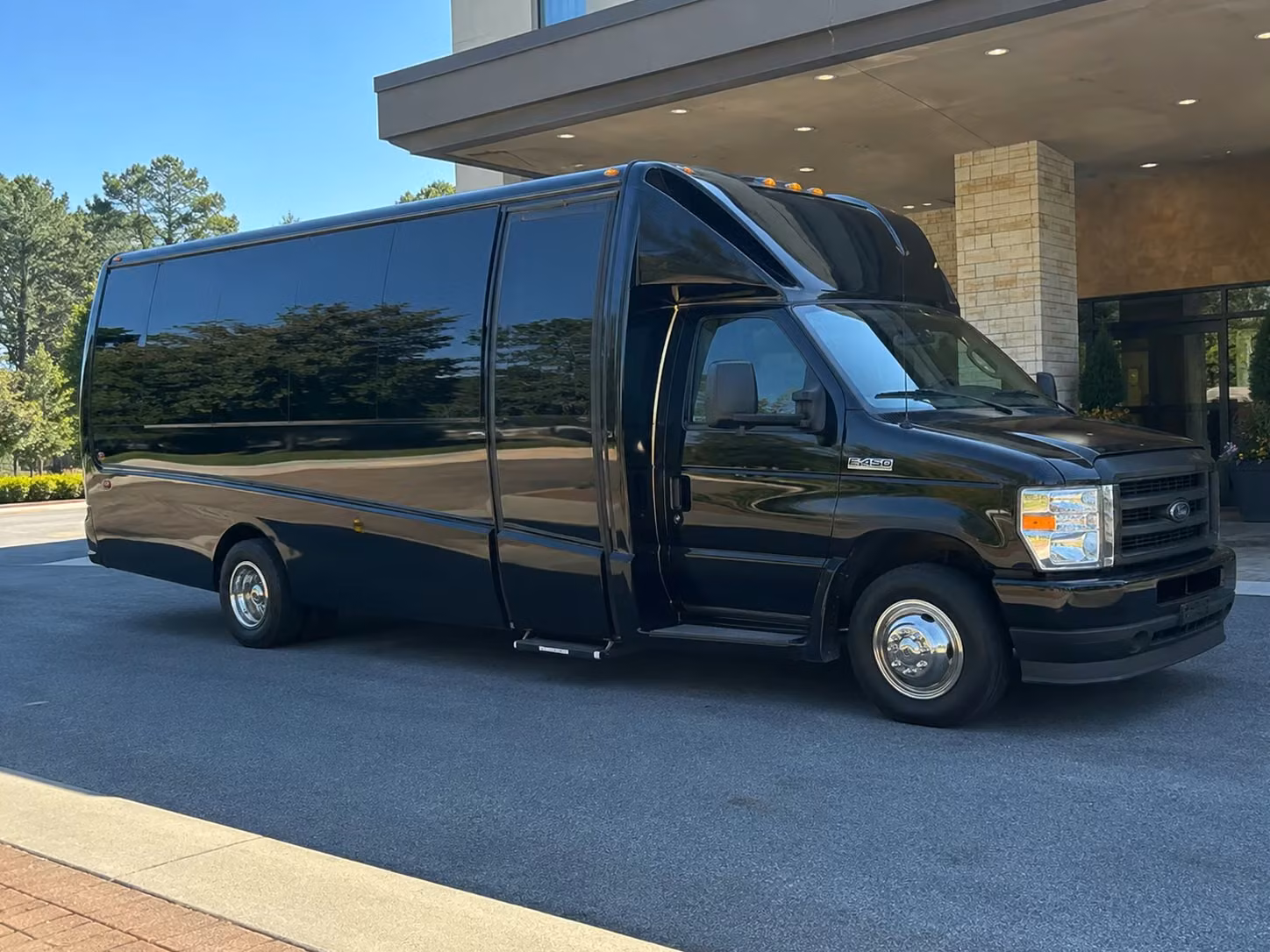 18 passenger minibus