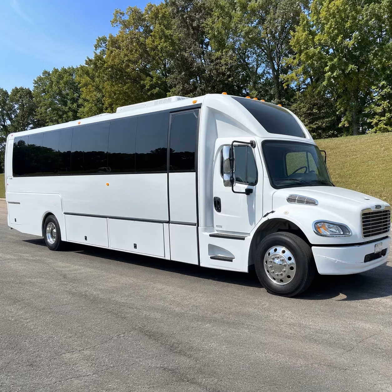 bachelorette parties birthday groups and private concert groups love huntsville party buses