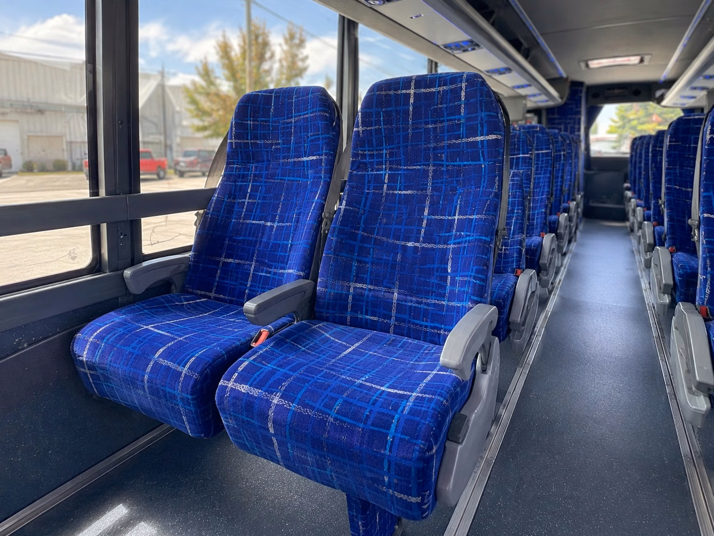 charter bus rentals for huntsville weddings
