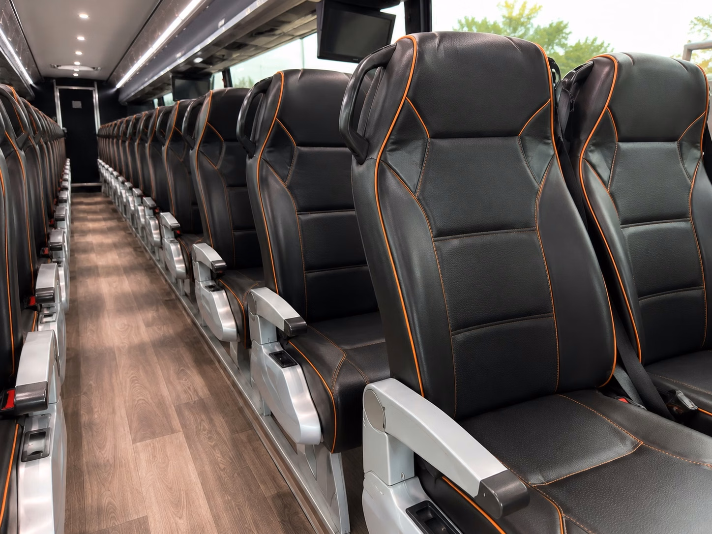 charter buses to uah chargers hockey and athletics events in huntsville