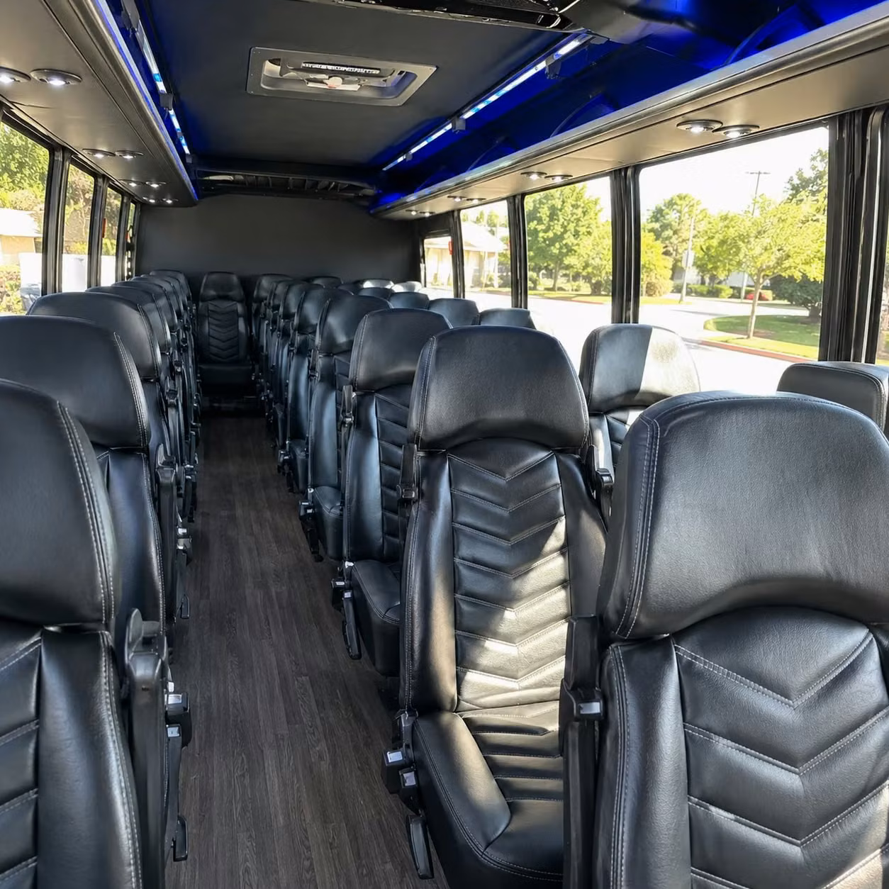 huntsville 30 passenger minibus rental