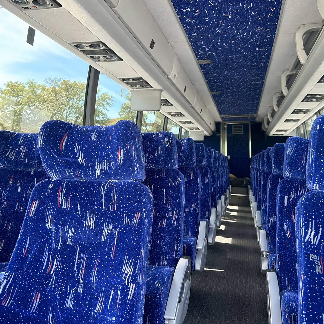 keep your wedding day timeline running smoothly with a huntsville charter bus