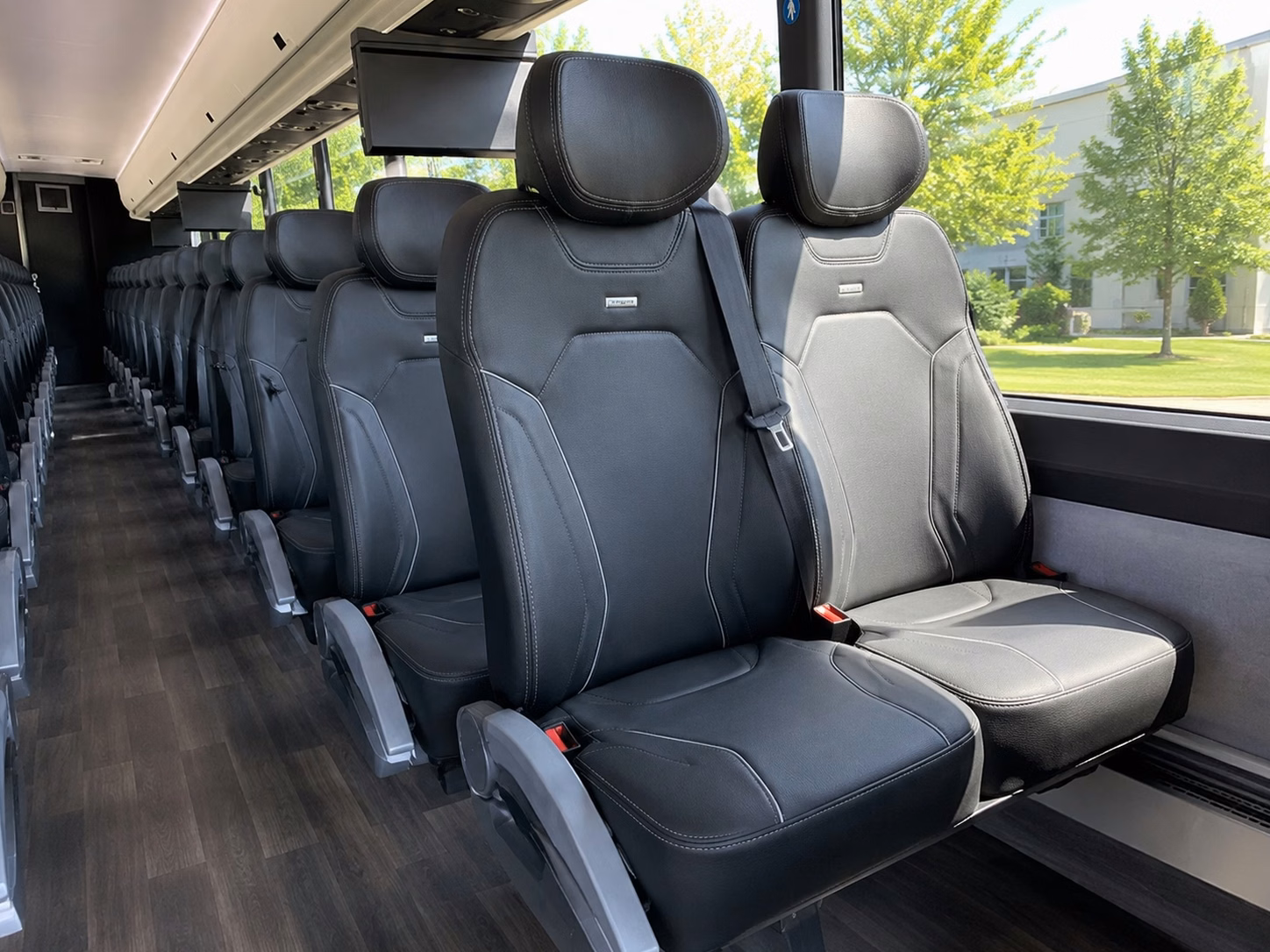 shuttle buses for huntsville venue to venue wedding transfers