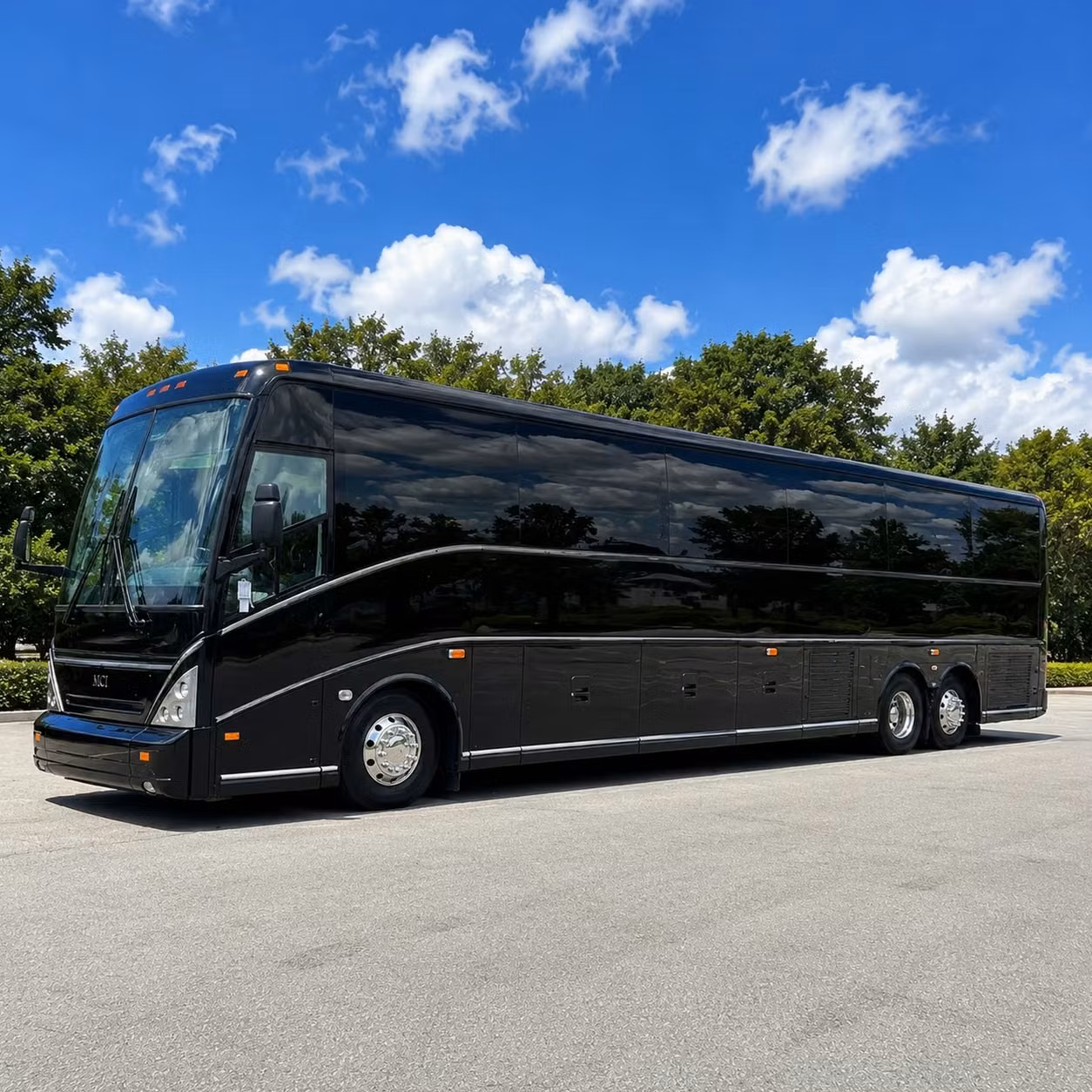 we help you compare buses for huntsville corporate retreats and team building events